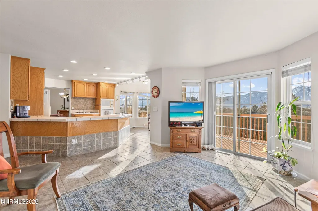 1326 Santa Cruz Minden NV 89423