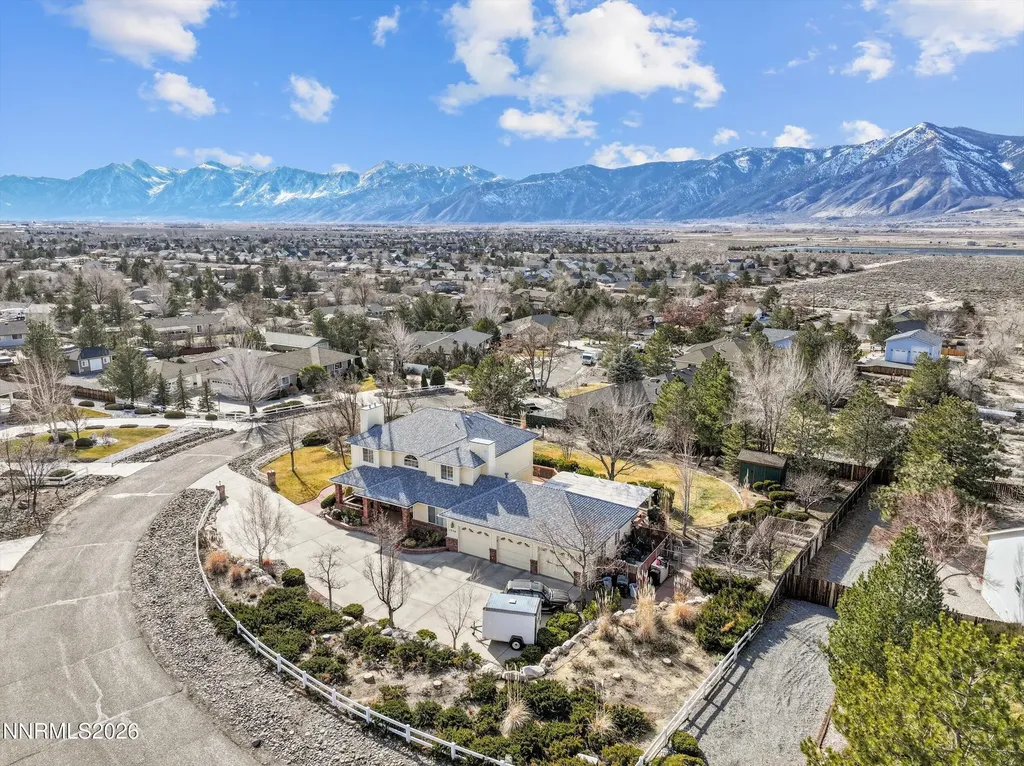 1326 Santa Cruz Minden NV 89423