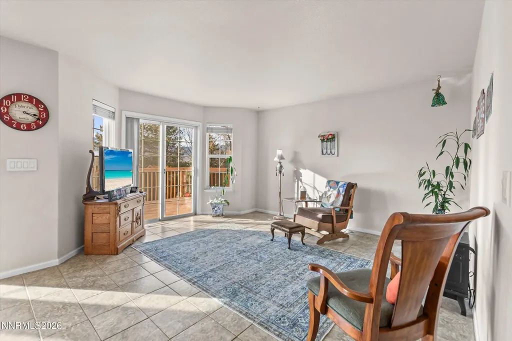 1326 Santa Cruz Minden NV 89423