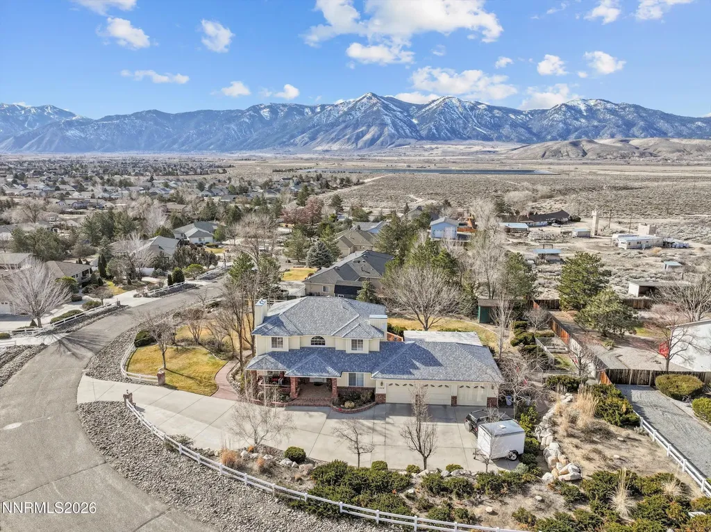 1326 Santa Cruz Minden NV 89423