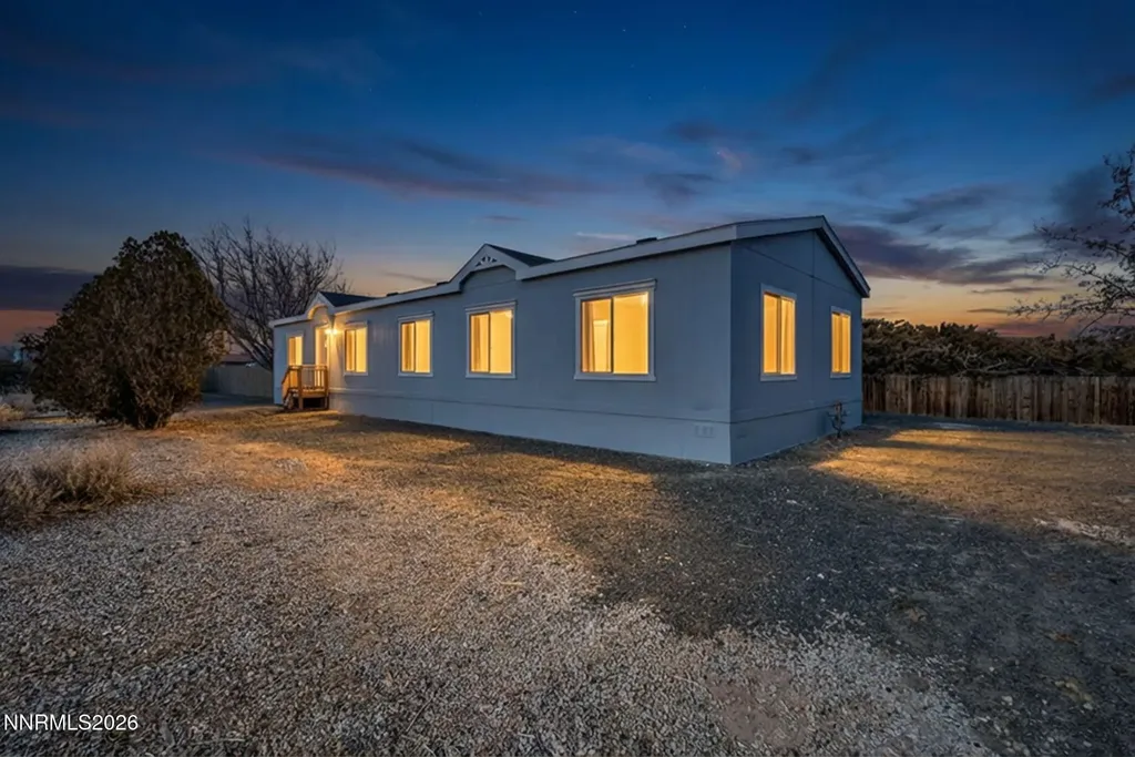 1495 Lake Silver Springs NV 89429