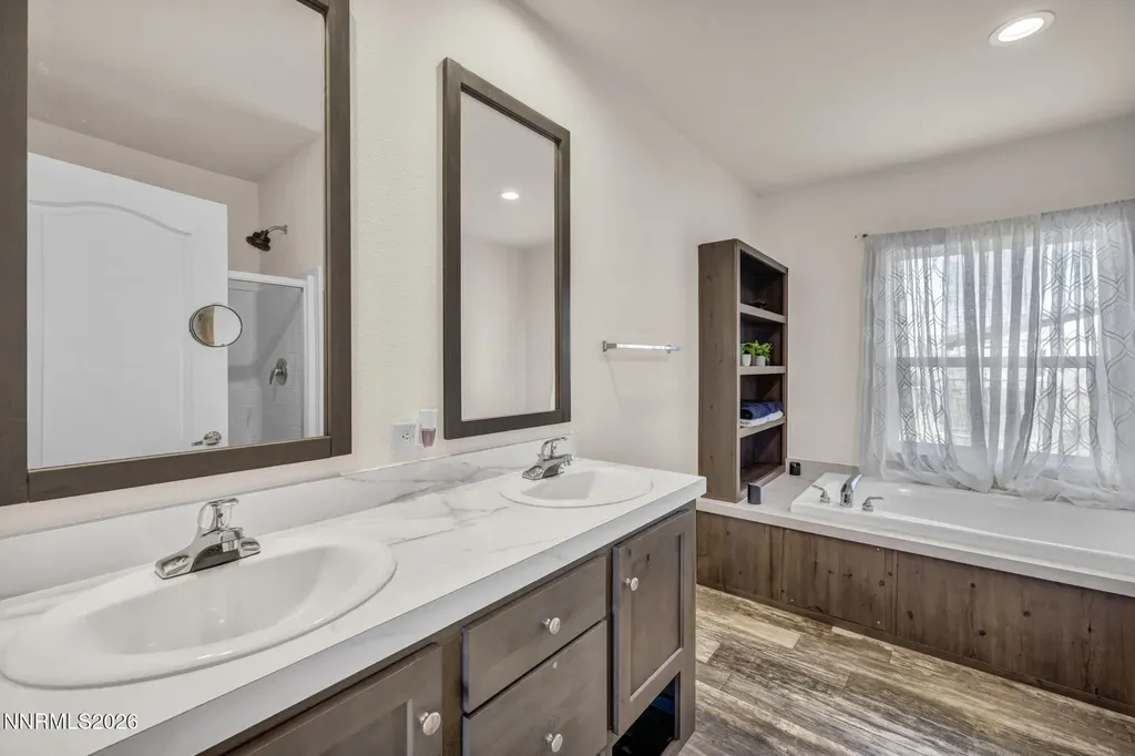 1495 Lake Silver Springs NV 89429