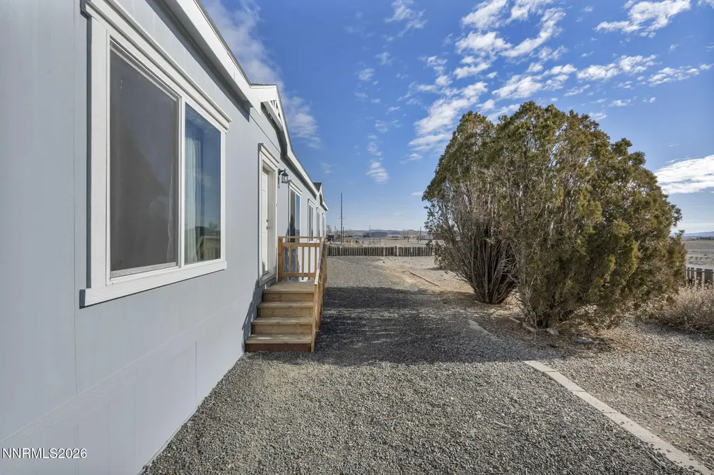 1495 Lake Silver Springs NV 89429