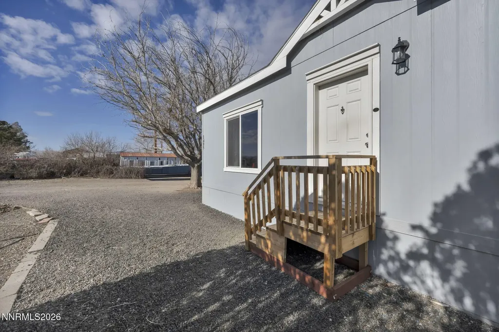 1495 Lake Silver Springs NV 89429