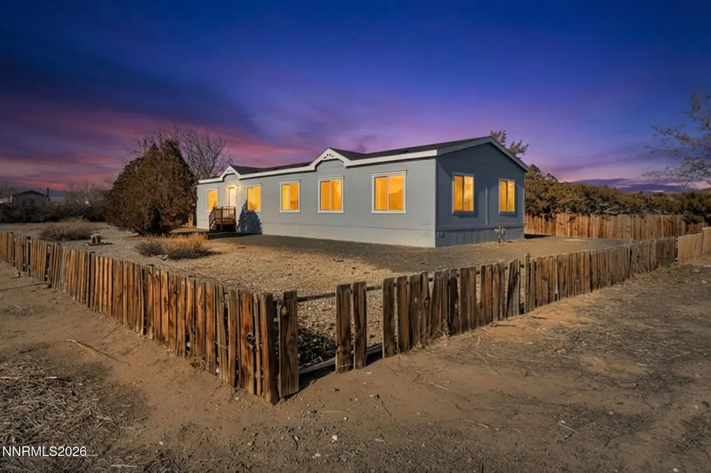 1495 Lake Silver Springs NV 89429
