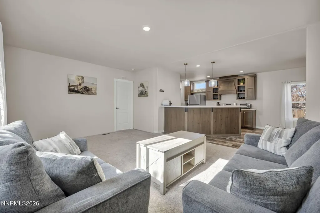 1495 Lake Silver Springs NV 89429
