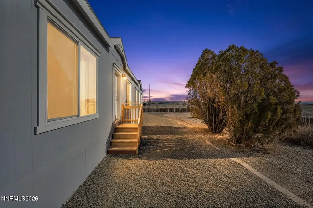 1495 Lake Silver Springs NV 89429