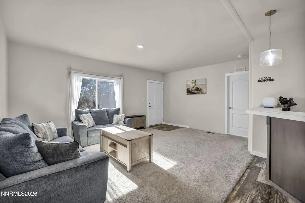 1495 Lake Silver Springs NV 89429