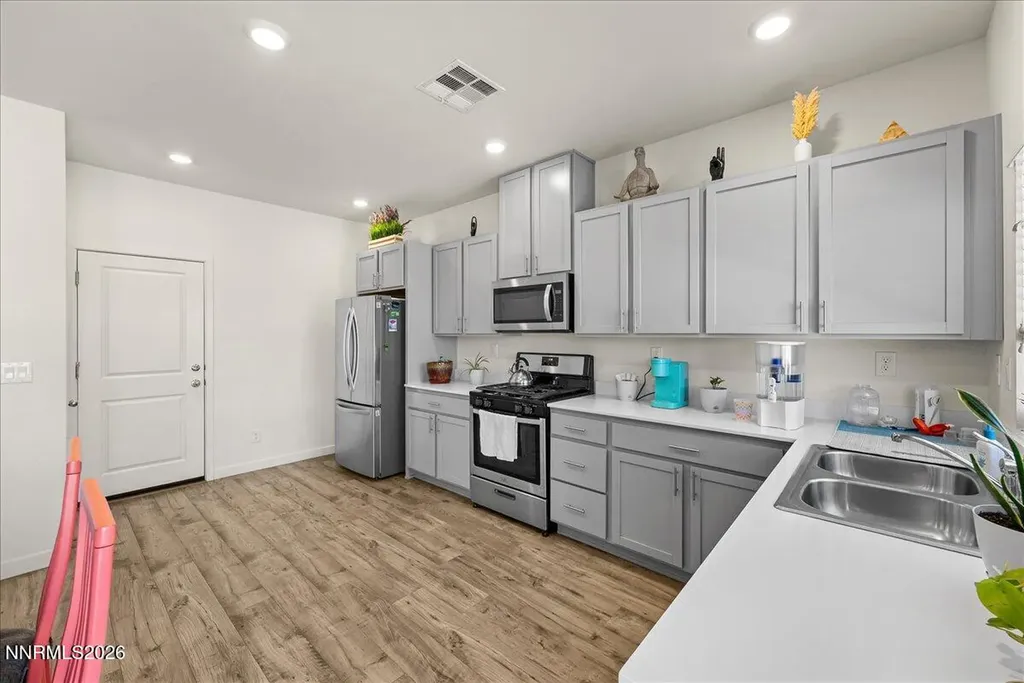 1570 Granary Park Sparks NV 89436