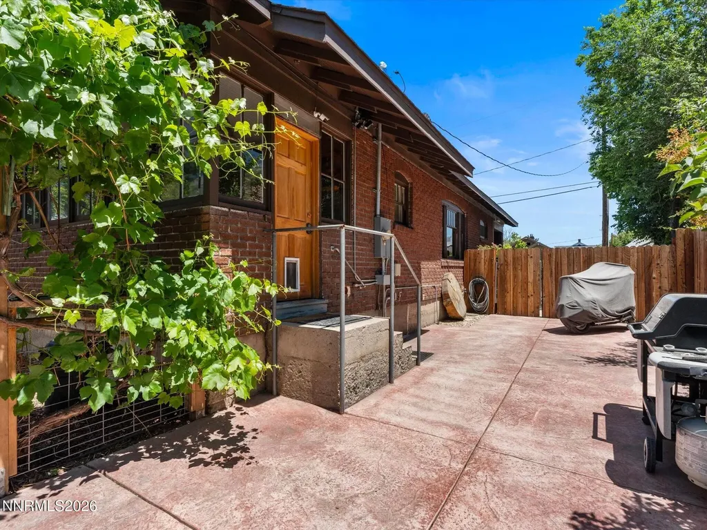 413 14th Sparks NV 89431