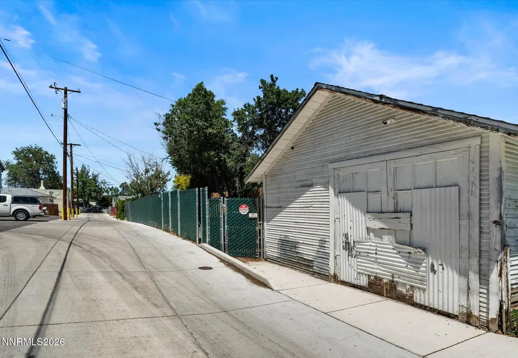 413 14th Sparks NV 89431