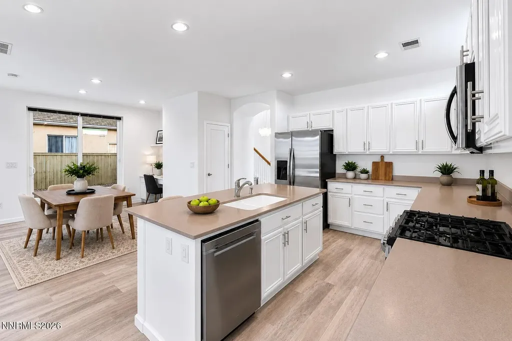 10548 Twin Bridges Reno NV 89521