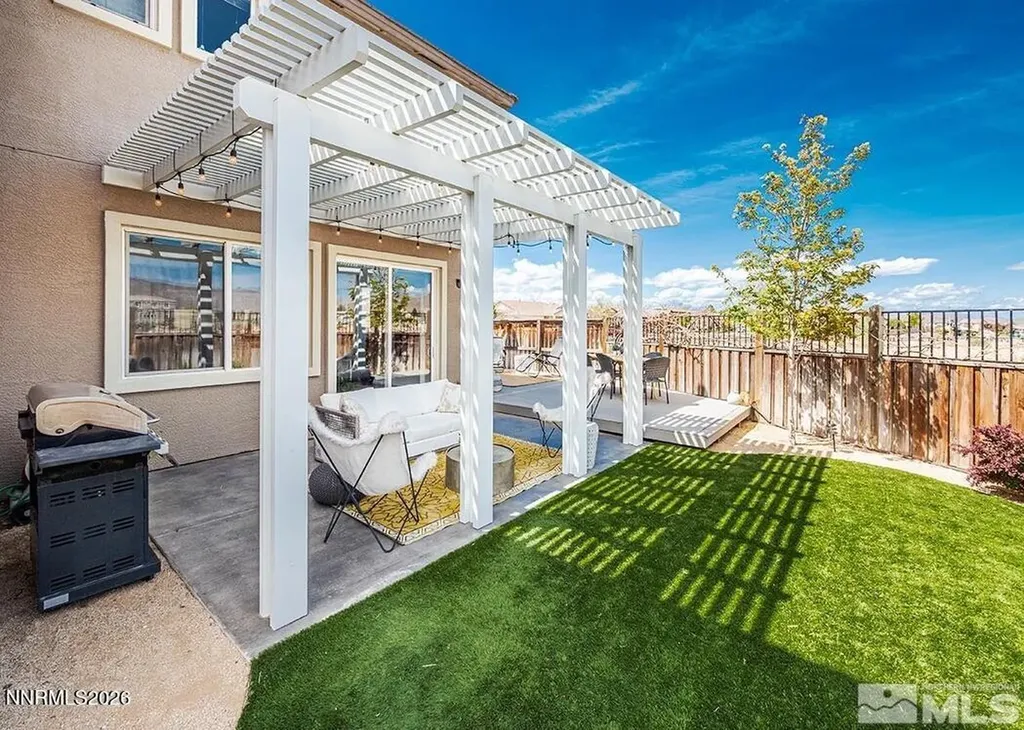 10548 Twin Bridges Reno NV 89521