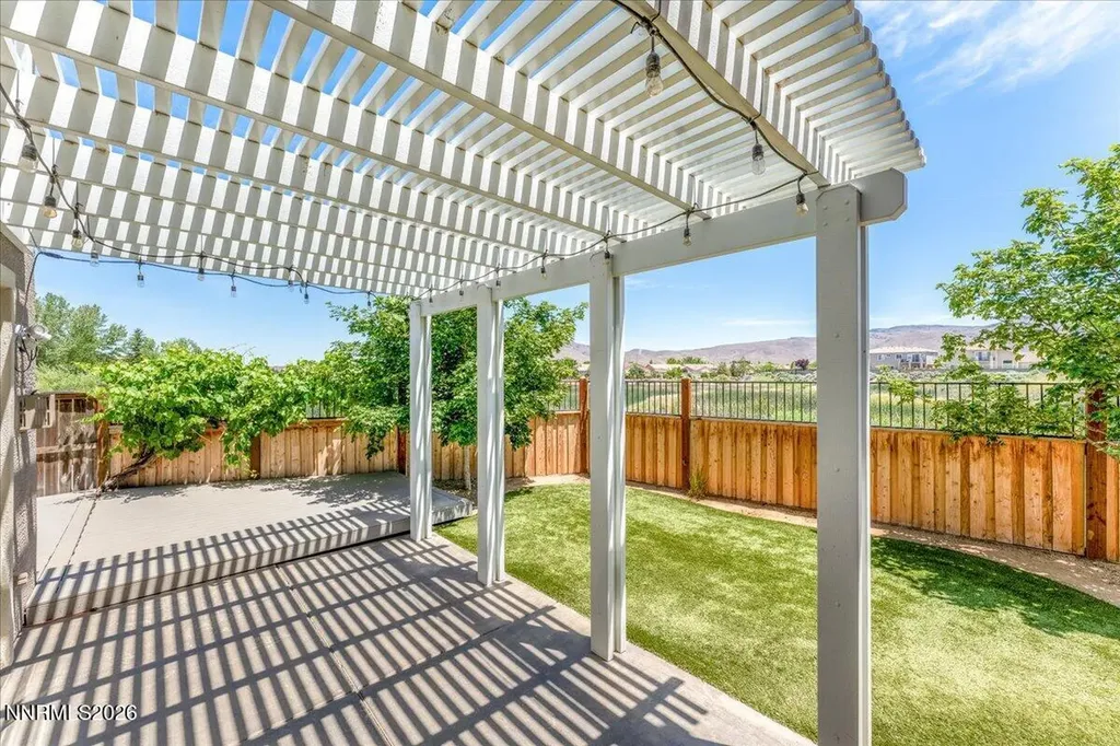10548 Twin Bridges Reno NV 89521
