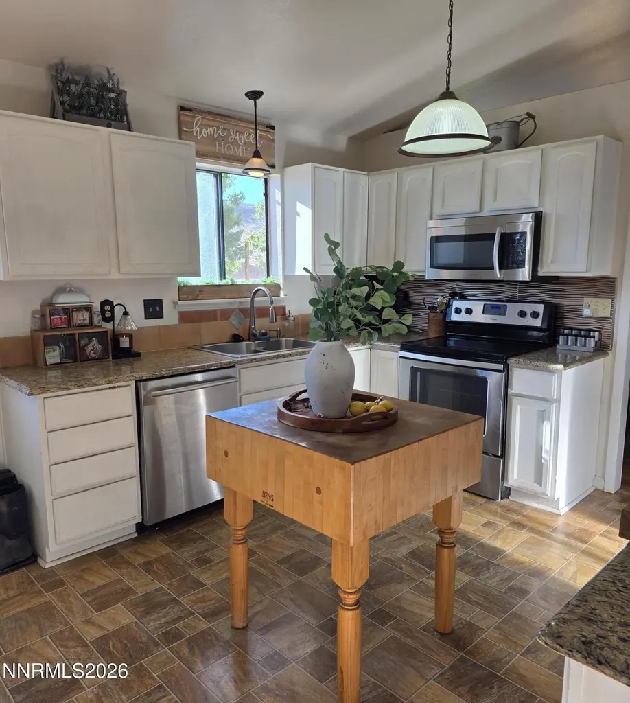 15 Connie Reno NV 89521