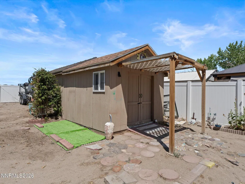 1476 Grey Bluffs Fernley NV 89408
