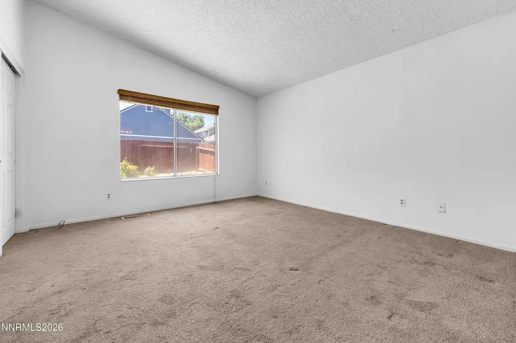 1777 Noreen Sparks NV 89434