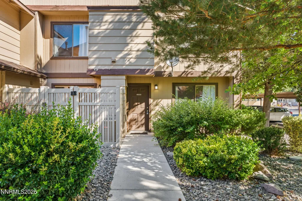 4533 Reggie Reno NV 89502