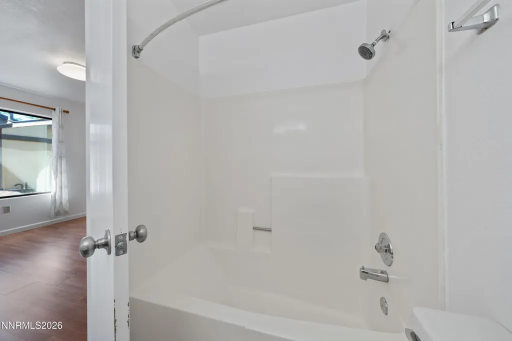 4533 Reggie Reno NV 89502