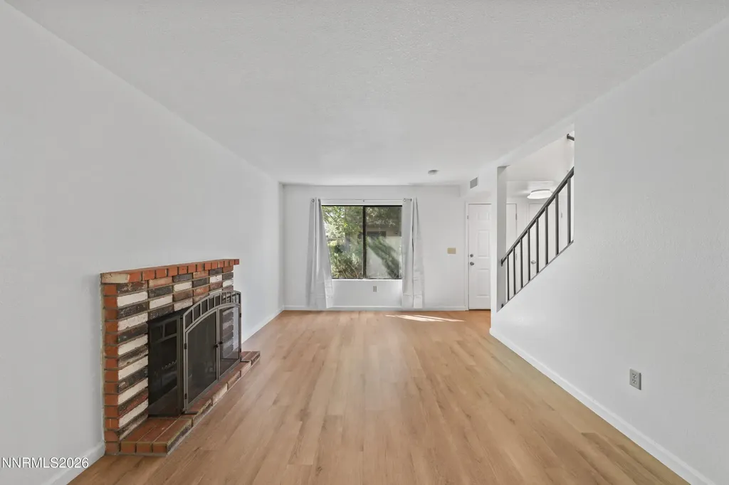 4533 Reggie Reno NV 89502
