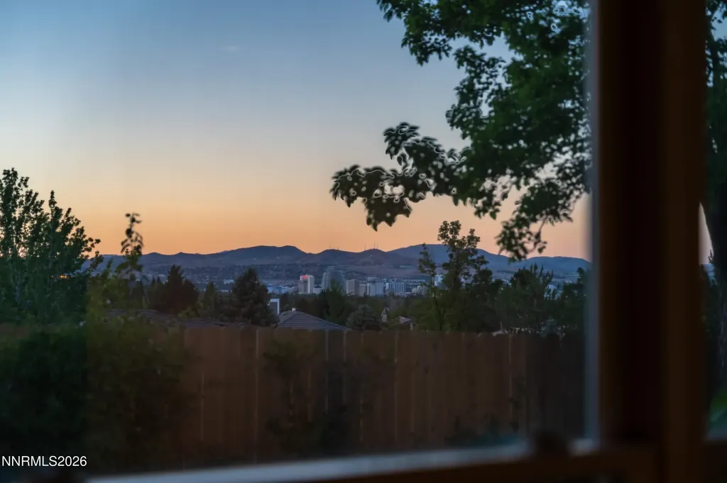 4415 Dant Reno NV 89509