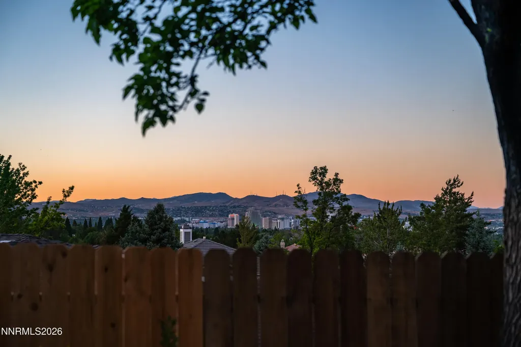 4415 Dant Reno NV 89509