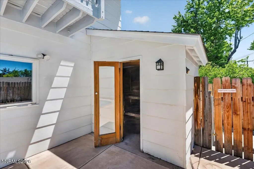 1200 Grandview Reno NV 89503