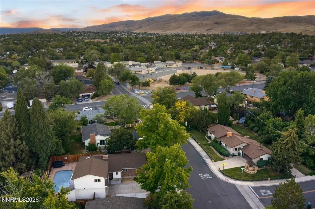 1200 Grandview Reno NV 89503