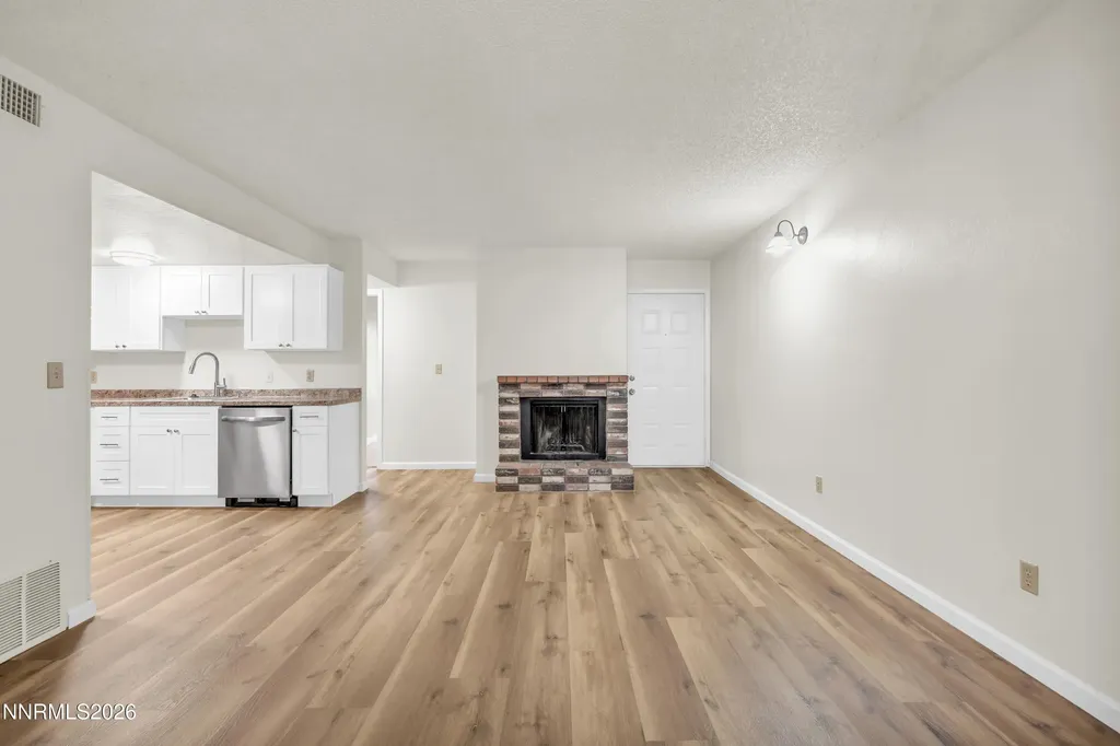 5037 Reggie Reno NV 89502