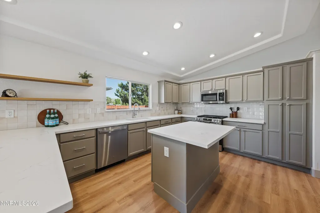 18335 Goose Lake Reno NV 89508