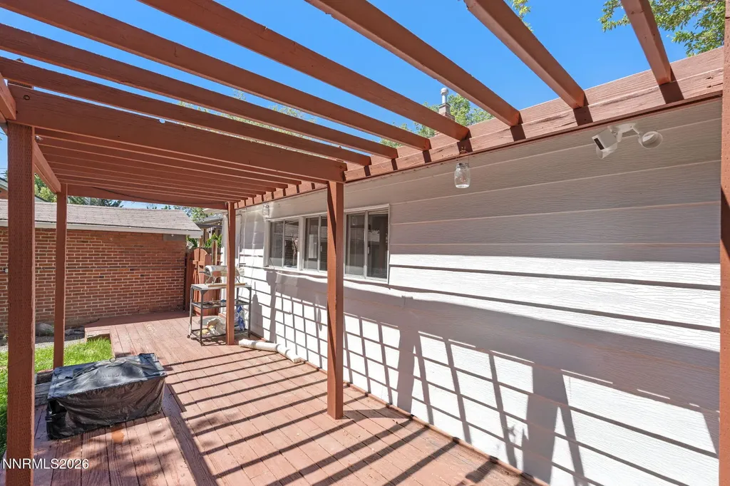 930 Nixon Reno NV 89509