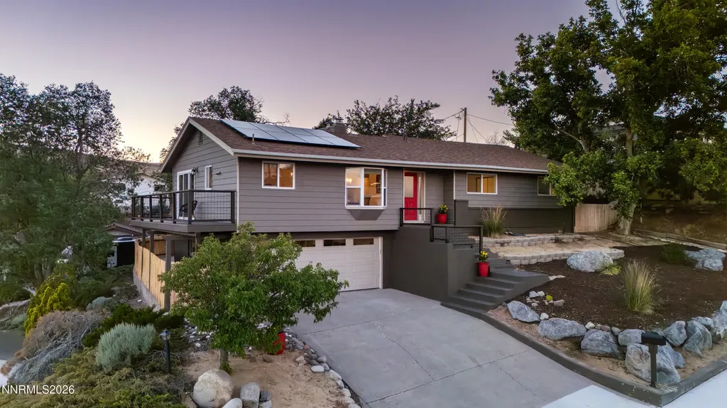 3301 Lodestar Reno NV 89503