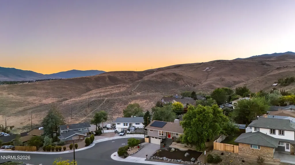 3301 Lodestar Reno NV 89503