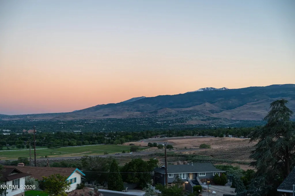 3301 Lodestar Reno NV 89503
