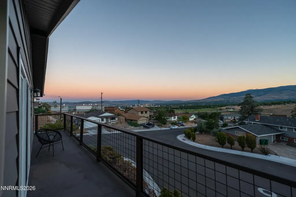 3301 Lodestar Reno NV 89503