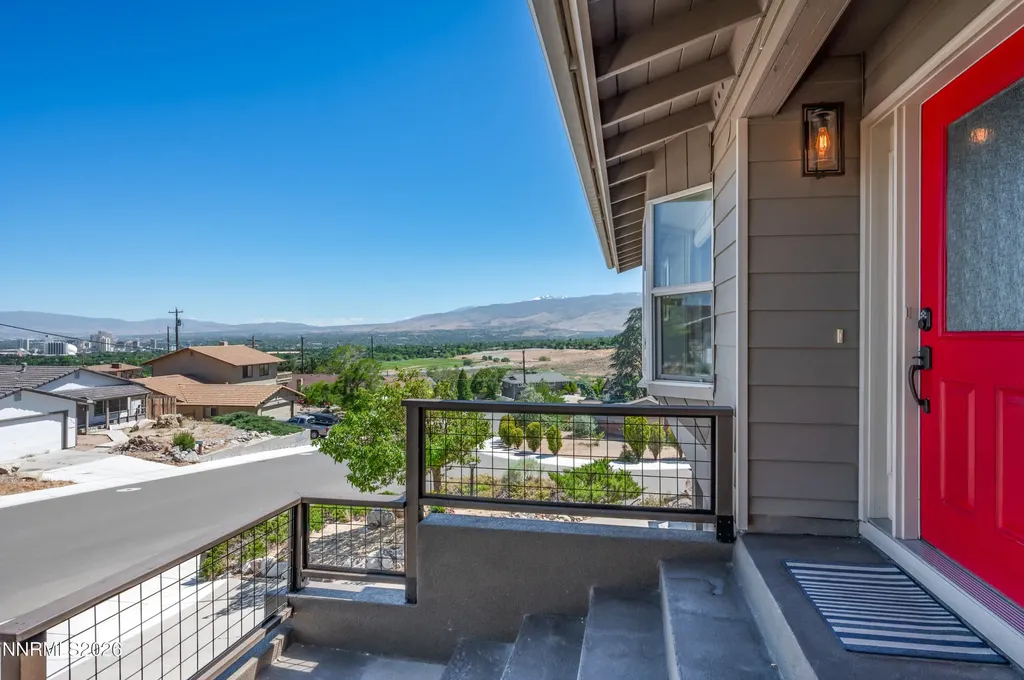 3301 Lodestar Reno NV 89503