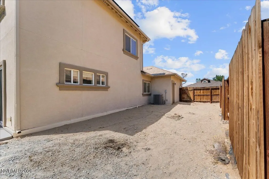 2267 Hayfield Fernley NV 89408