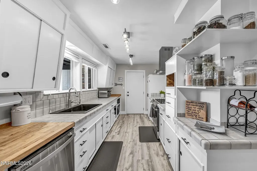 1910 Division Carson City NV 89703