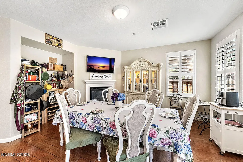 7082 Sacred Sparks NV 89436