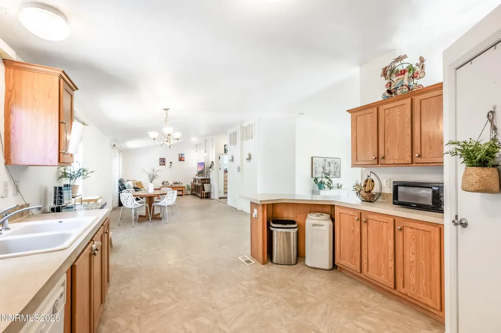 5625 Duclercque Sun Valley NV 89433