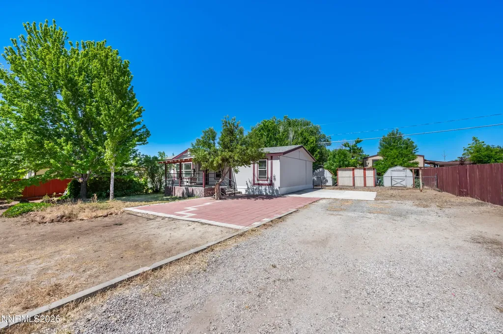 5625 Duclercque Sun Valley NV 89433