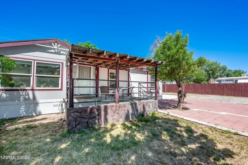 5625 Duclercque Sun Valley NV 89433