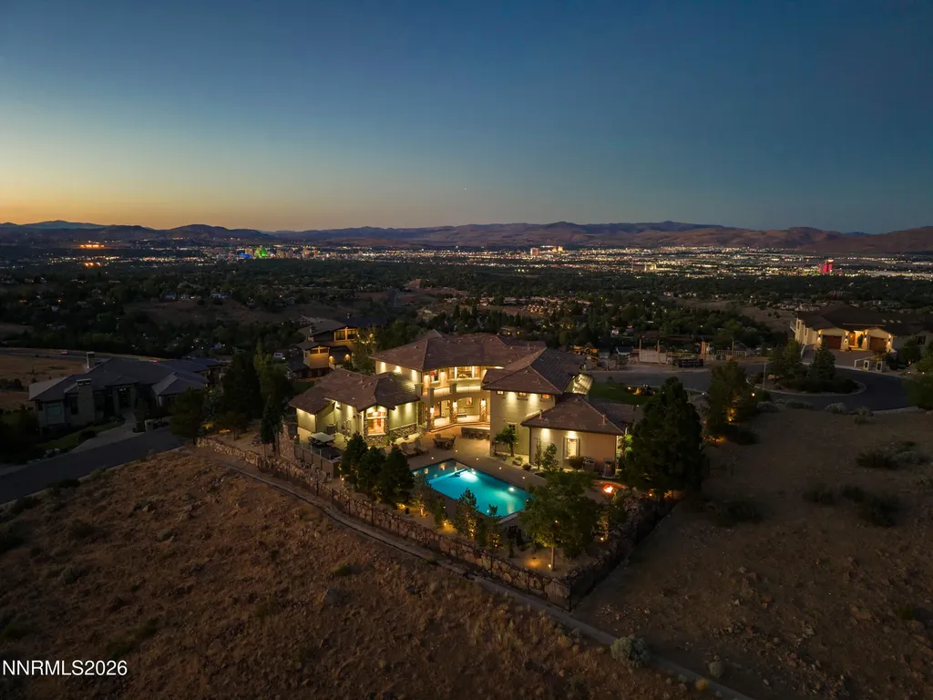 4816 Piney Woods Reno NV 89519