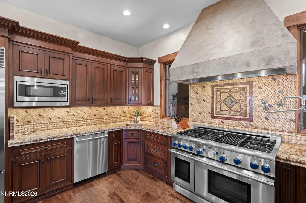 4816 Piney Woods Reno NV 89519