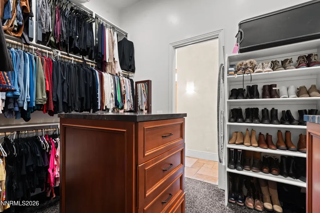4816 Piney Woods Reno NV 89519