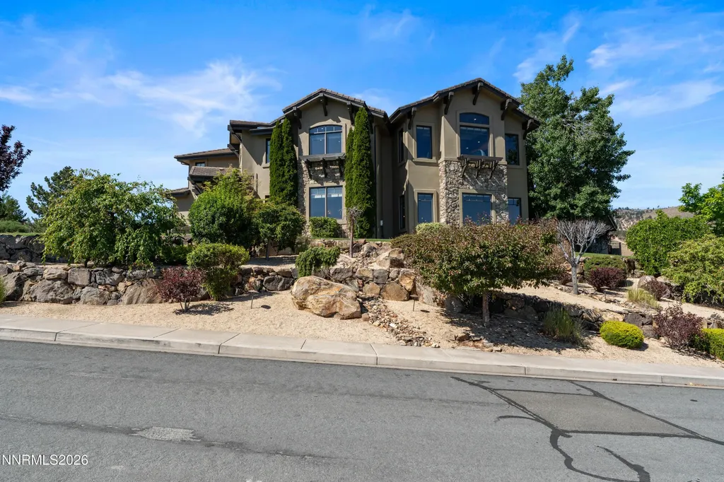 4816 Piney Woods Reno NV 89519