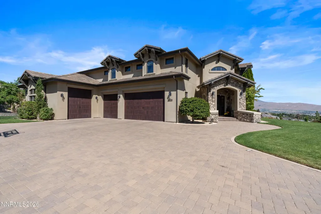 4816 Piney Woods Reno NV 89519
