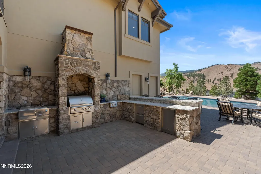 4816 Piney Woods Reno NV 89519