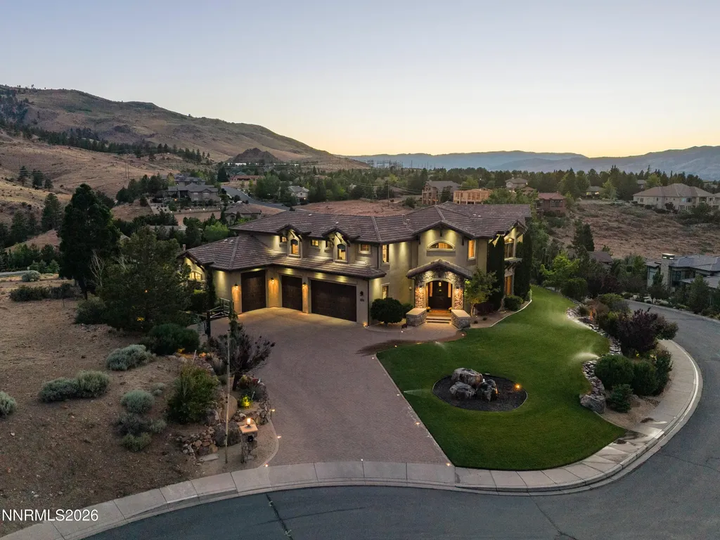 4816 Piney Woods Reno NV 89519