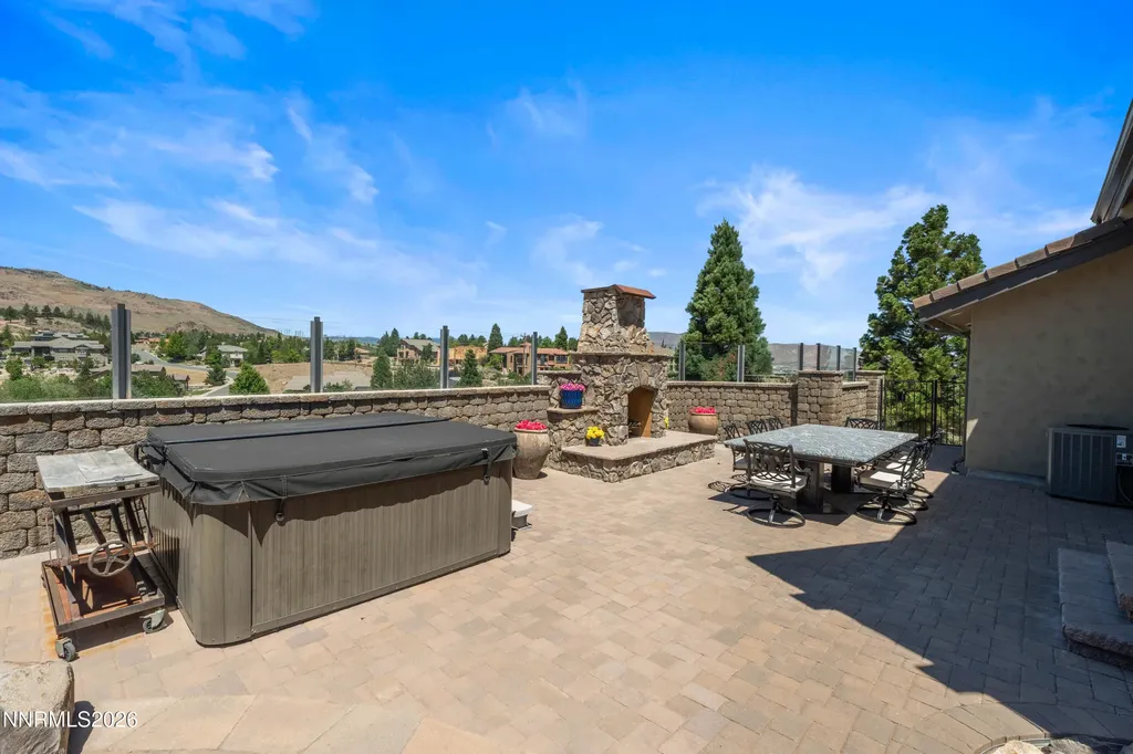 4816 Piney Woods Reno NV 89519